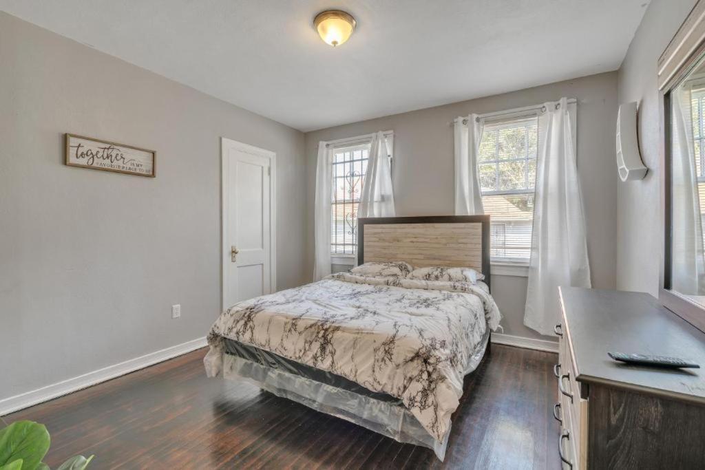 Comfy Pet Friendly Home In Jacksonville Mins To Downtown'S Экстерьер фото